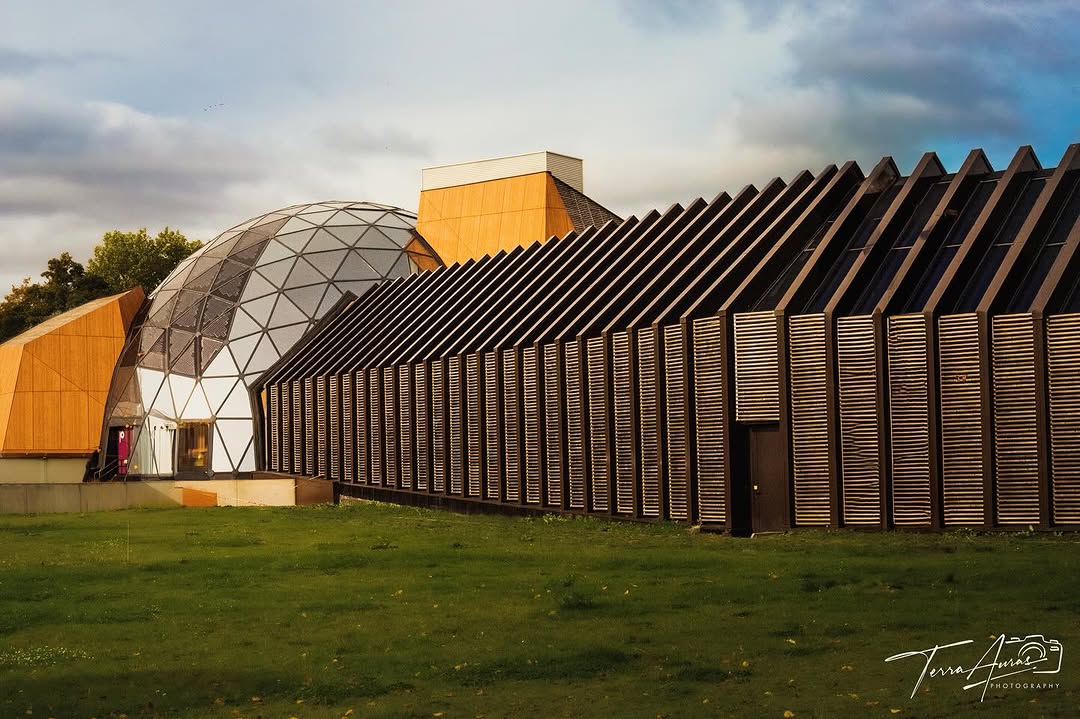 2024-11-17_15-45-43_UTC